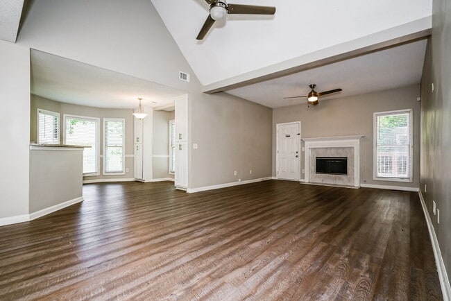 Photo - 254 Hillandale Dr