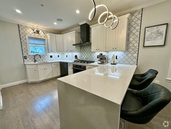 Building Photo - 222 Roslindale Ave Unit 2 Rental