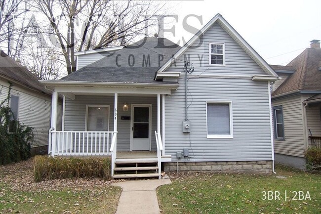 Photo - 604 W Division St