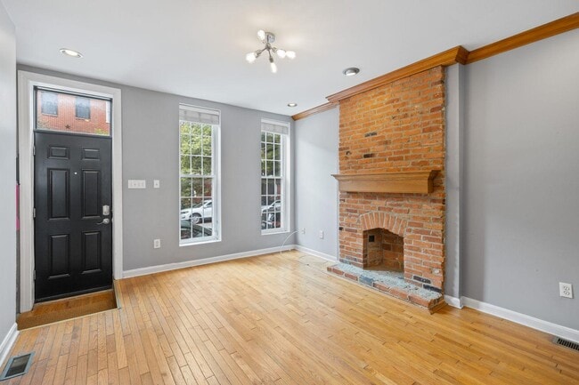 Building Photo - 1625 S Charles St Rental