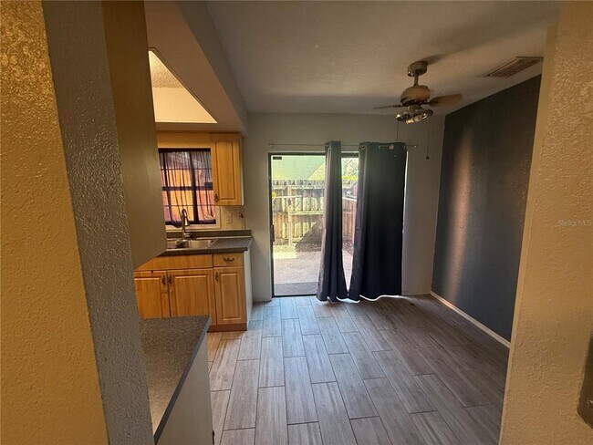 Photo - 3355 Riverview Way Unit 42