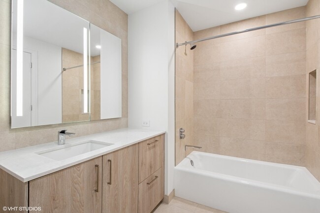 Photo - 211 N Harbor Dr Unit 1307