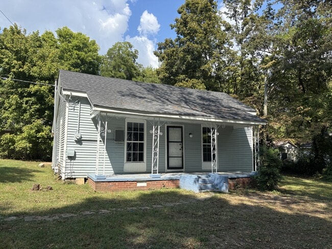 Building Photo - 615 Tyus St Rental
