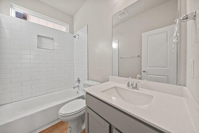 Photo - 219 Pinnacle Ln