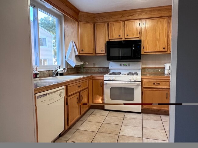 Photo - 38 Gaslight Ln
