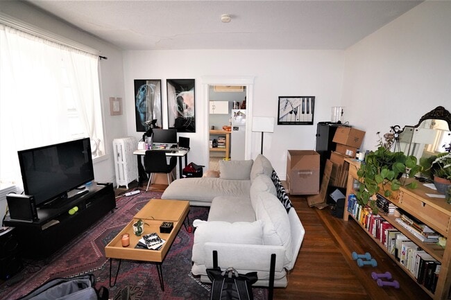 Building Photo - 1872 Commonwealth Ave Unit 7