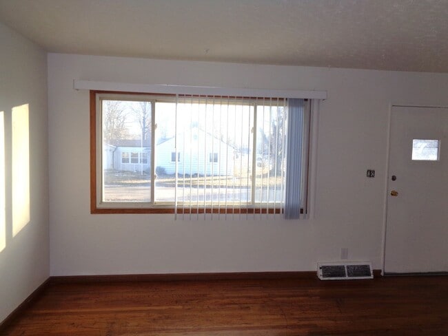 Photo - 5200 Myrtle St