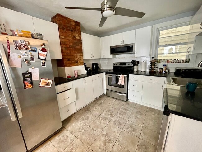 Photo - 158 Western Ave