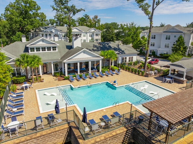 Pool - Bluewater at Boltons Landing