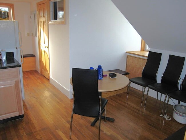 Photo - 8 Allen St Unit 3