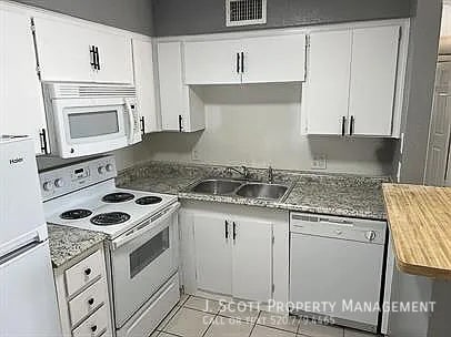 Photo - 525 E Peppertree Ave Unit 3