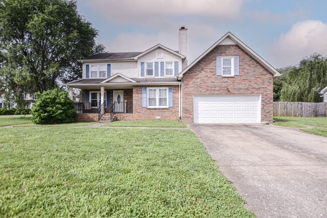 Building Photo - Pet Friendly Five Bedroom! Rental