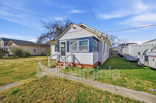 Photo - 402 Heffelfinger St