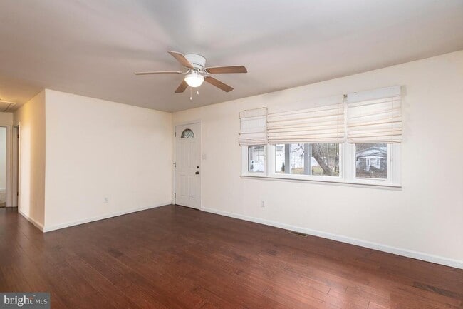 Photo - 8306 Aletta Pl