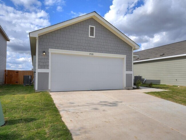 19400 Caymus Dr