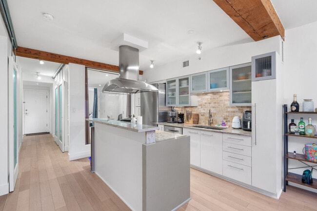 Photo - 1275 Hamilton St Unit ID1380806P