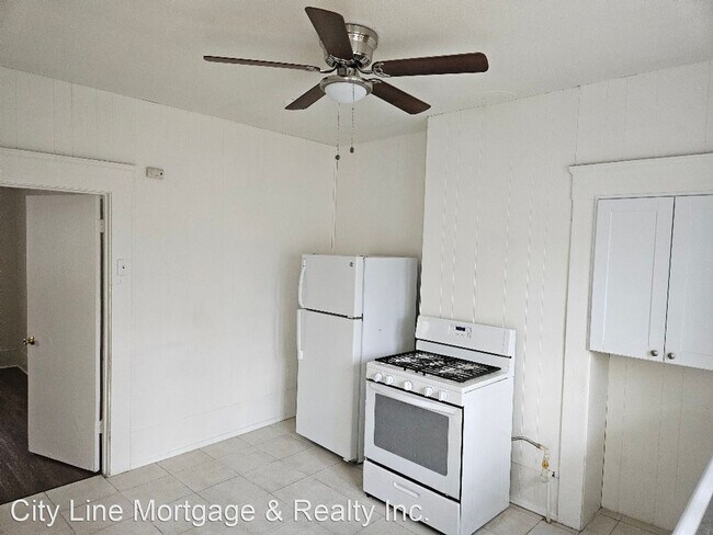 Photo - 1 br, 1 bath House - 136 Pennsylvania Ave. #3