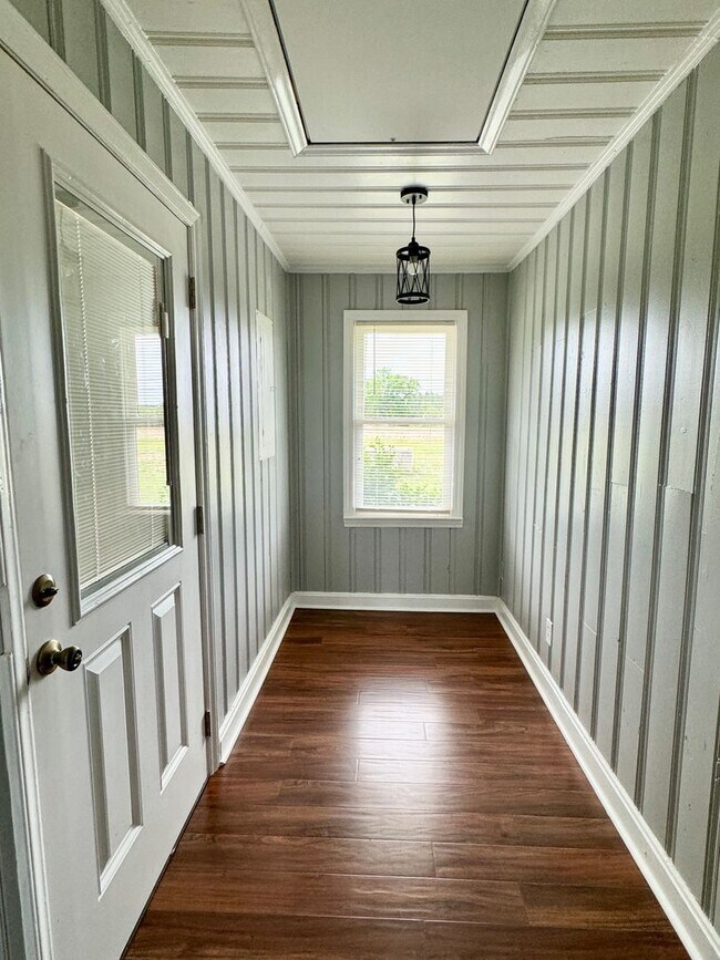 Photo - Move in ready! Fully Renovated with attent...