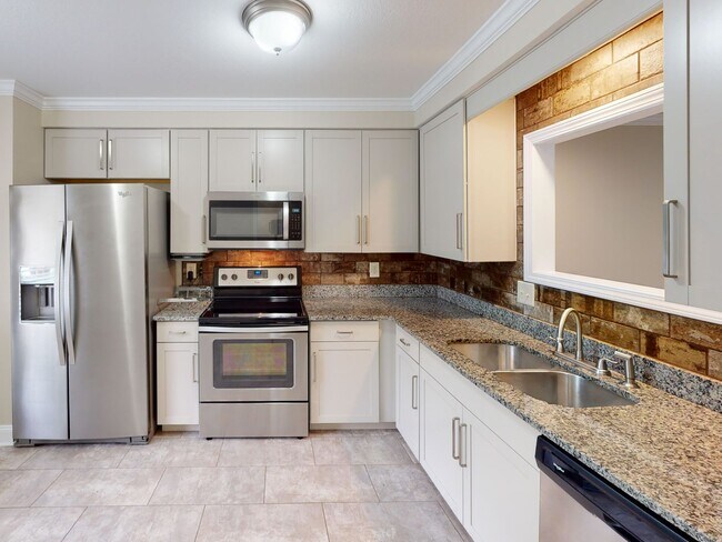 Photo - Move-in Ready Townhome in Desirable Sango Area