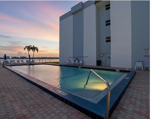 Photo - 1516 S Lakeside Dr Unit 203