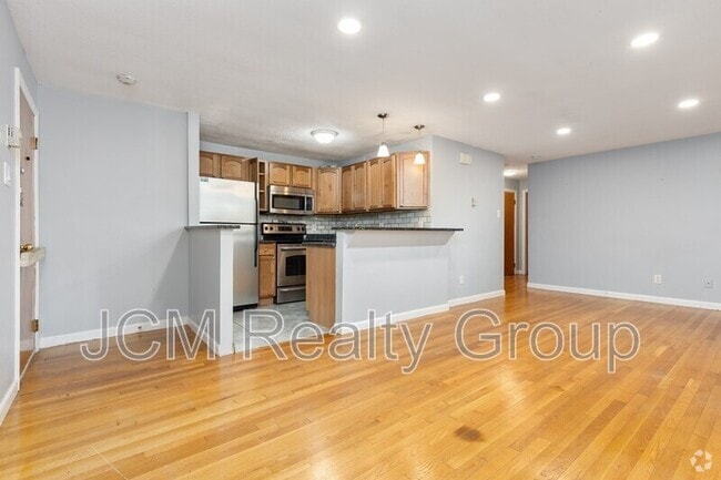 Building Photo - 880 Broadway Unit 7 / 3rd Floor Rental