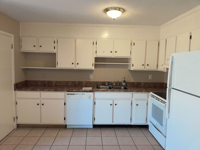 Photo - 3919 Kingsbridge Rd Unit 1