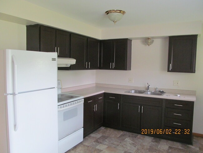 665 Ash St Unidad 3