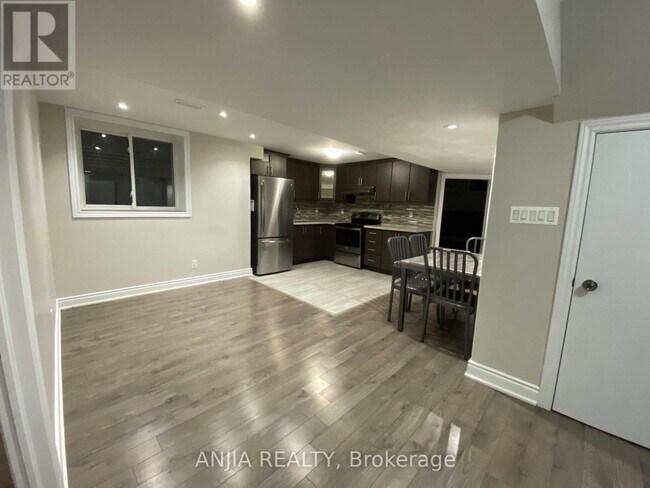 Photo - 46 Rampart Dr