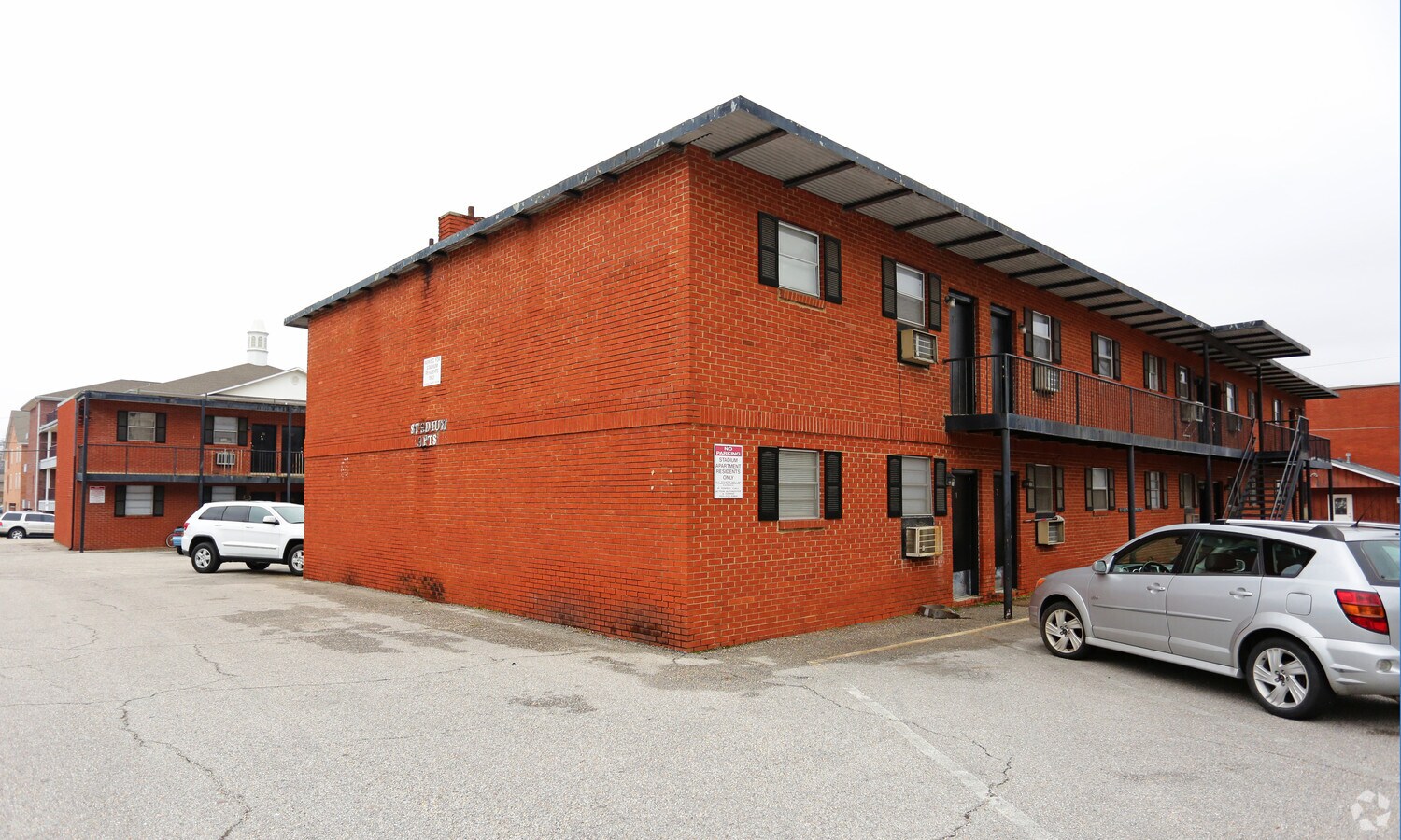 Photo - Stadium Apartments