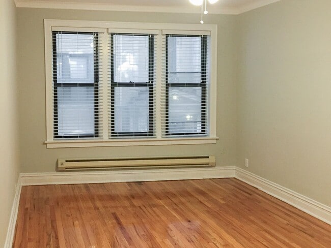 Photo - 623 W Melrose St Unit N2