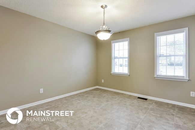 Photo - 76 Gray Ghost St