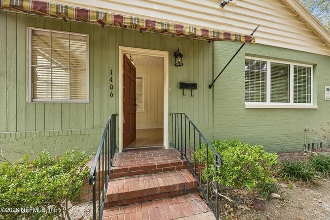 Photo - 1406 San Mateo Ave