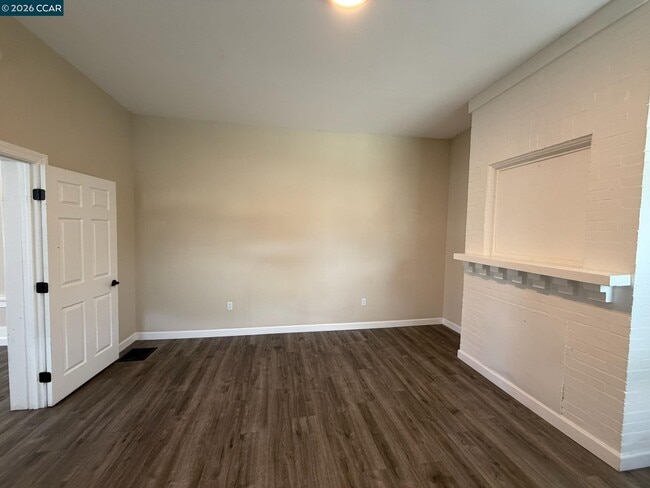 Photo - 529 Carolina St Unit Apt#2