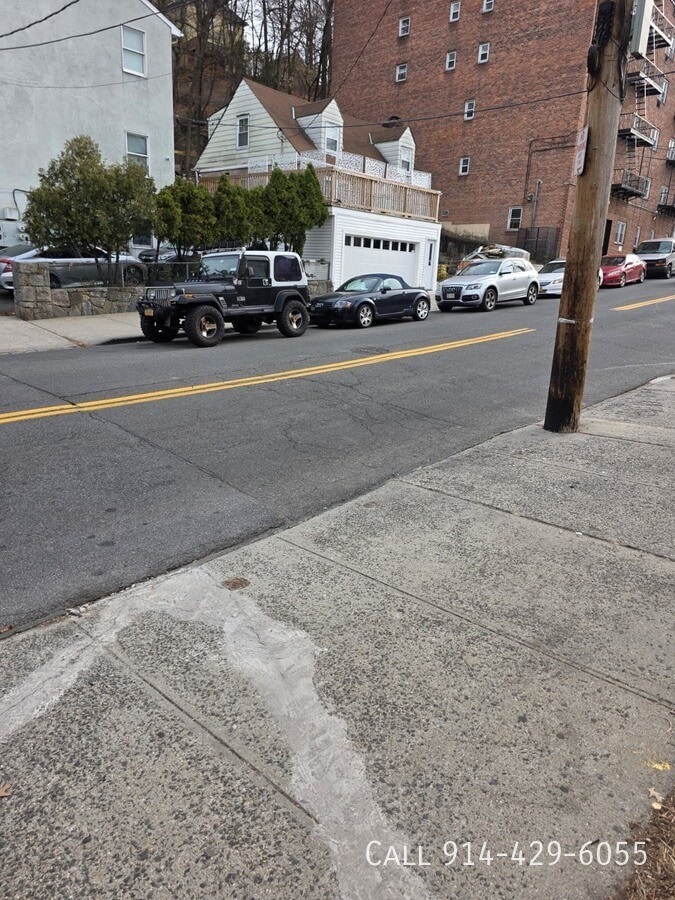 Photo - 609 Van Cortlandt Park Ave