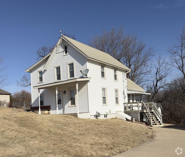 Building Photo - 16511 Asbury Rd Rental