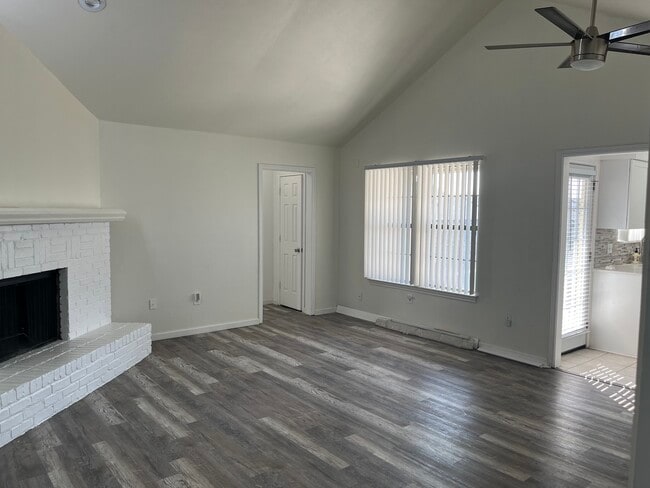 Photo - 2835 Keller Springs Rd Unit 1302