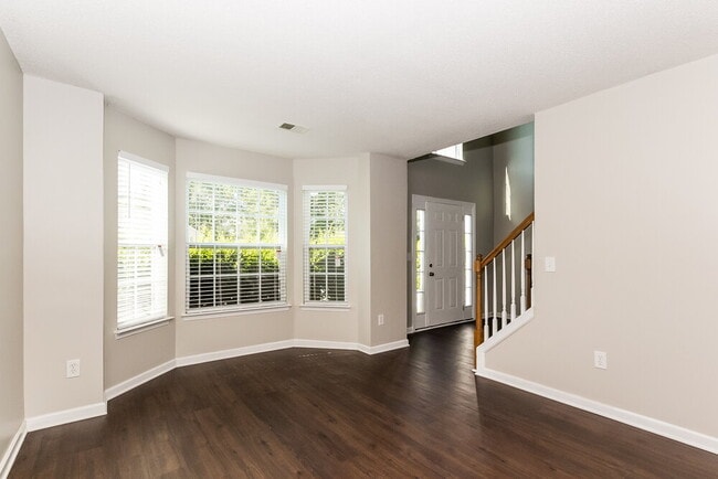 Photo - 412 Peterson Dr