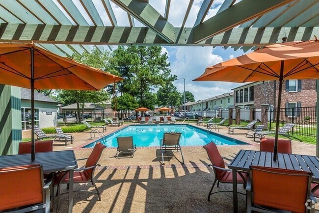 Swimming Pool with Sundeck - Roxbury Rental