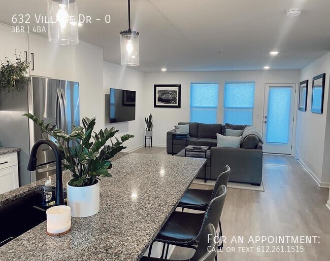 Photo - 632 Village Dr