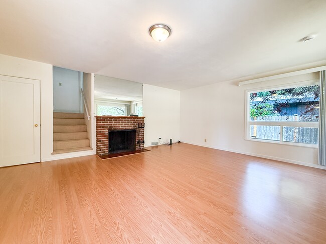 Photo - 15701 Stone Ave N