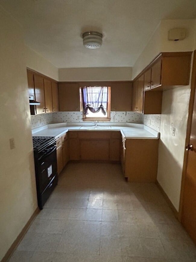 Photo - 1334 W 28th St Unit 2