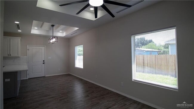 Photo - 25 E Jessamine Ave