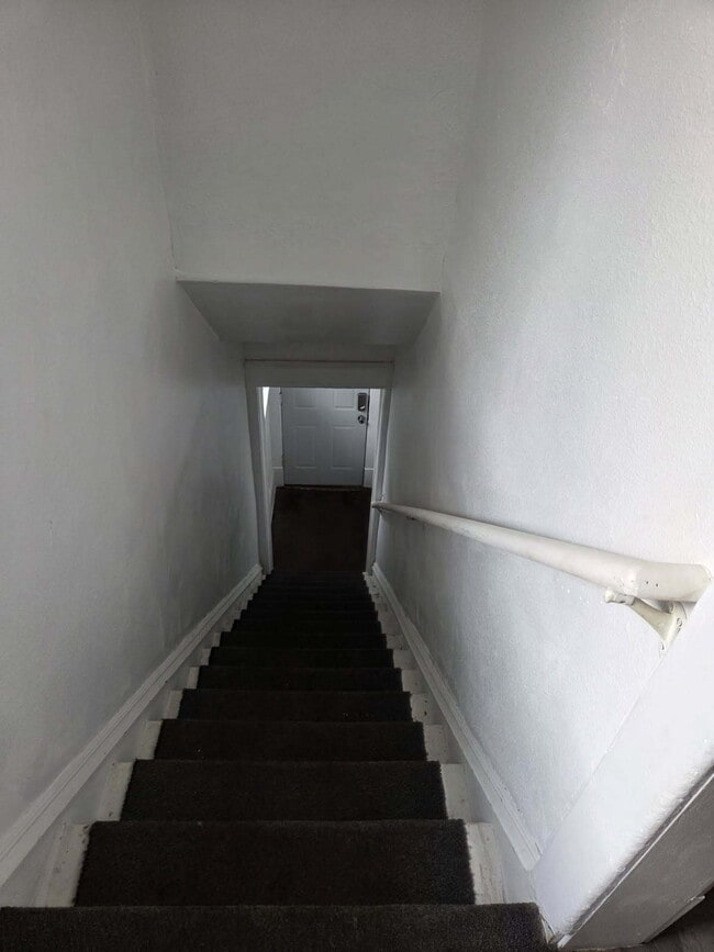 Photo - 223 Robie St E Unit 2