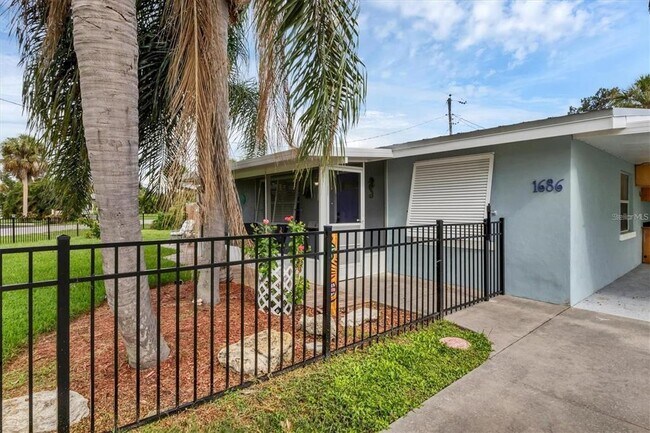 Photo - 1686 Chapline Ln