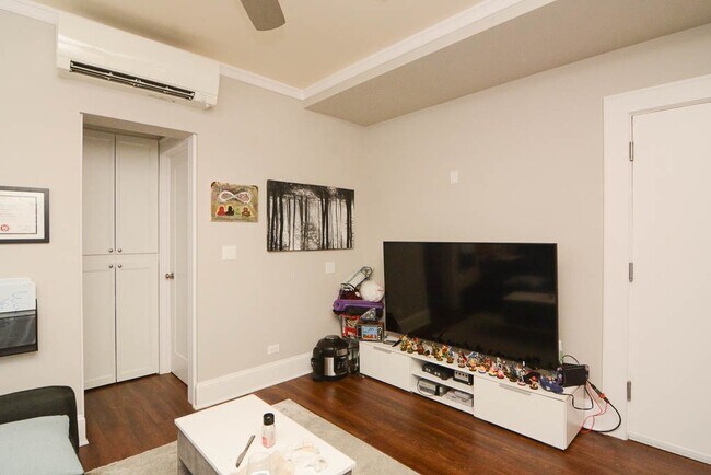 Photo - 817 W Lakeside Pl Unidad 804