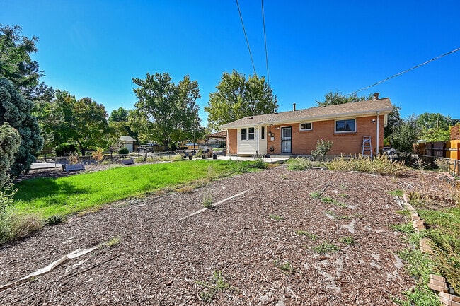 Building Photo - 1790 S Upham St Unit Upper Rental
