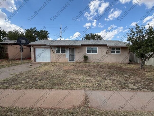 Building Photo - 3 bedroom 1 bath 1 car garage
