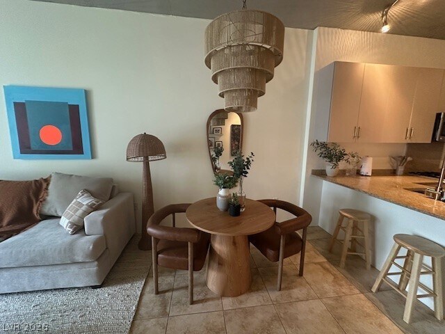 Photo - 353 E Bonneville Ave Unidad 343