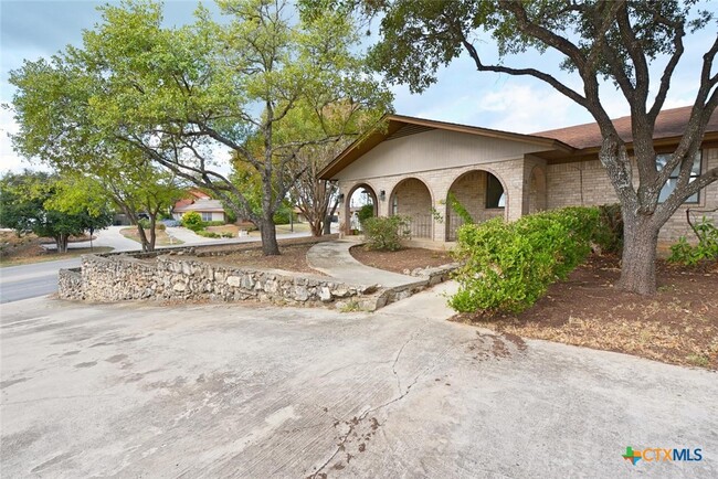 Photo - 1274 E Common St Casa