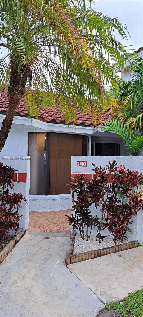 Photo - 2410 San Remo Cir